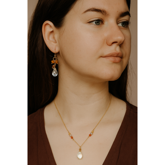 Strelitzia gold waterproof necklace