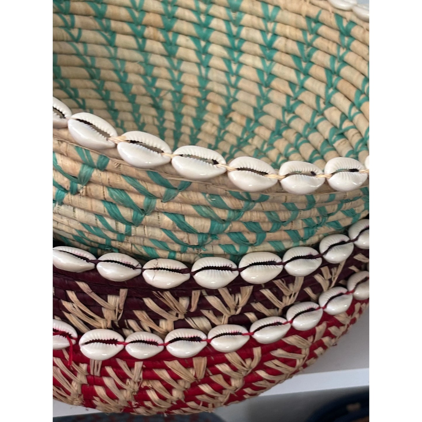 Raffia bowl with shell border - Kashae Wings of Hope