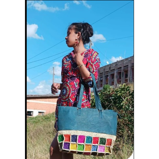 Eco-Friendly Cork & Raffia Bags – Sustainable, Vegan & Handmade in Madagascar