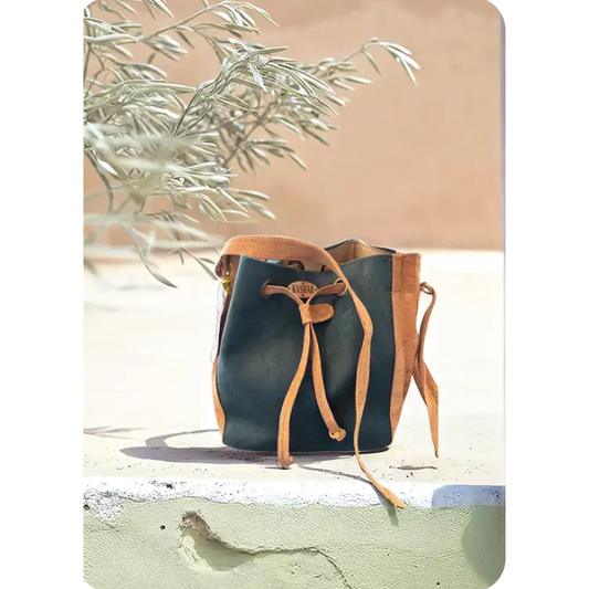 Cork bag - light, durable, ethical & sustainable