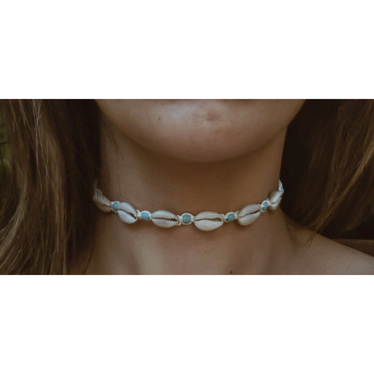 Cowrie shell choker necklace 1